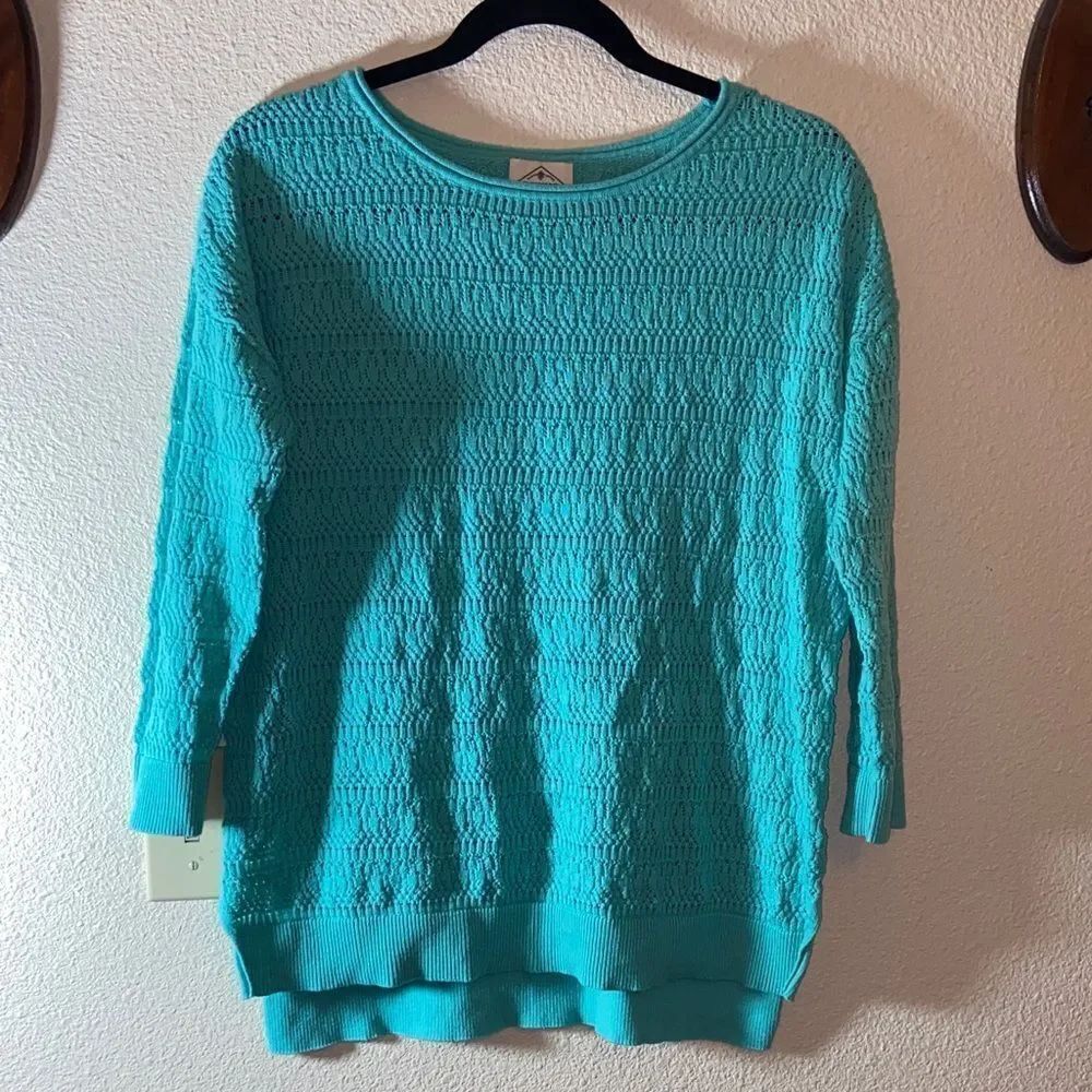 10/$50 St. John's Bay Turquoise Knit Sweater Size M